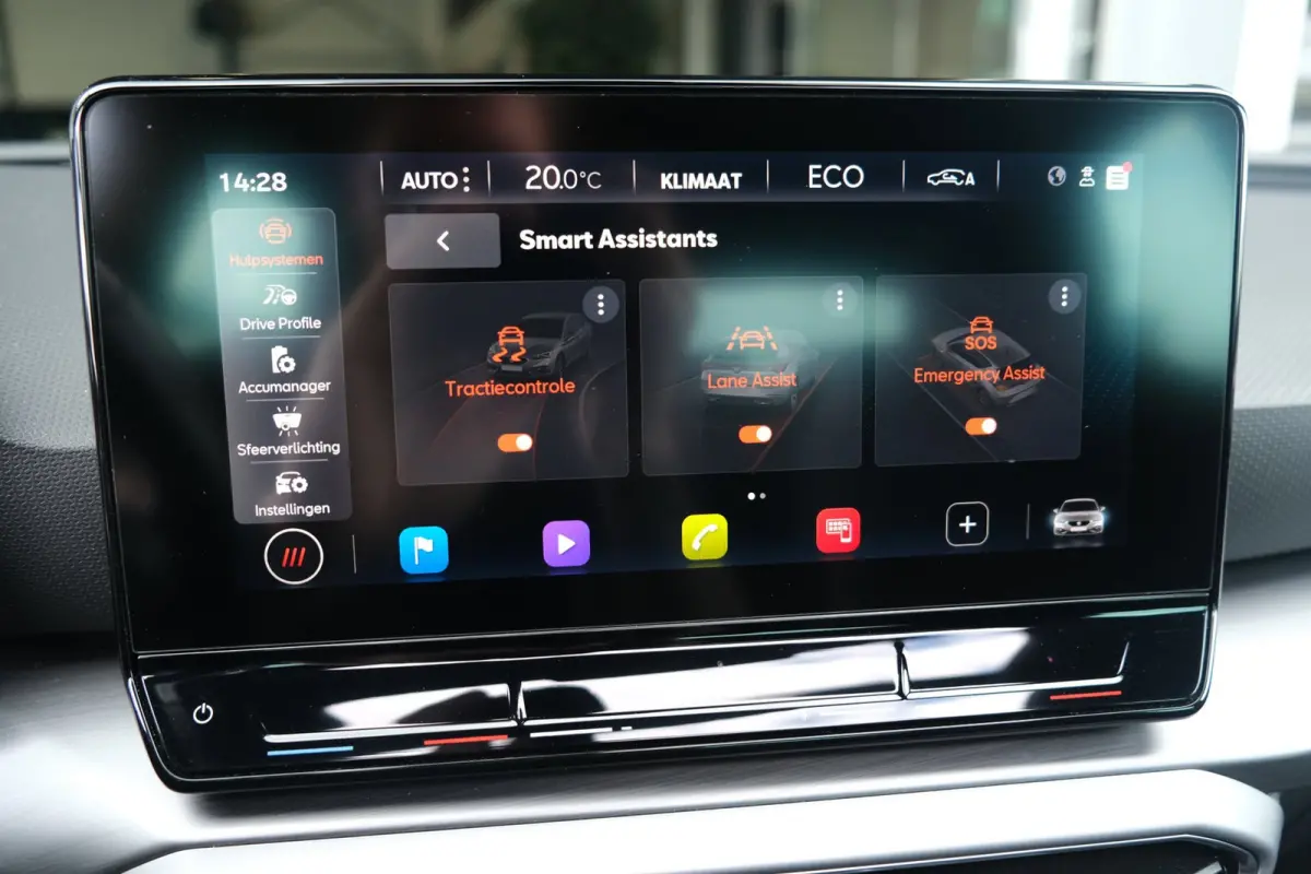 1.4 TSI eHybrid PHEV FR 204PK Pano Alcantara Led Cam Memory Navi