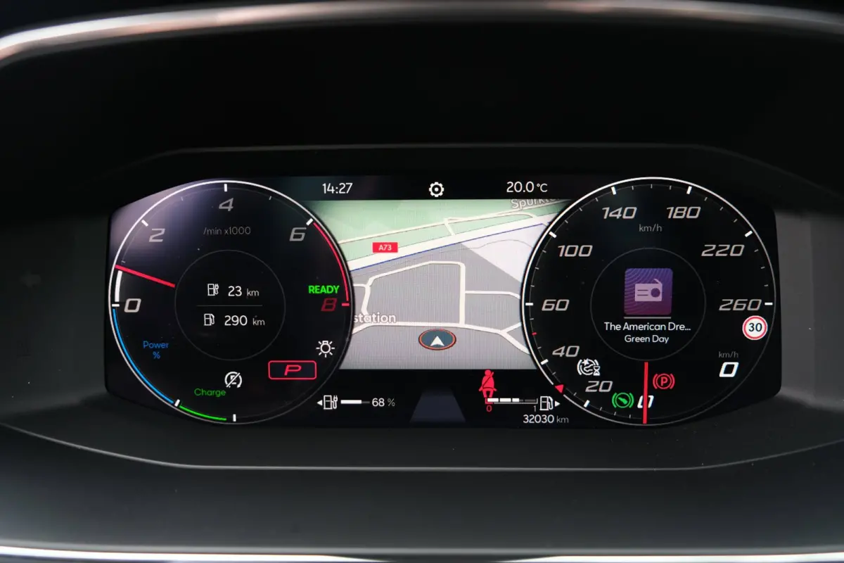 1.4 TSI eHybrid PHEV FR 204PK Pano Alcantara Led Cam Memory Navi