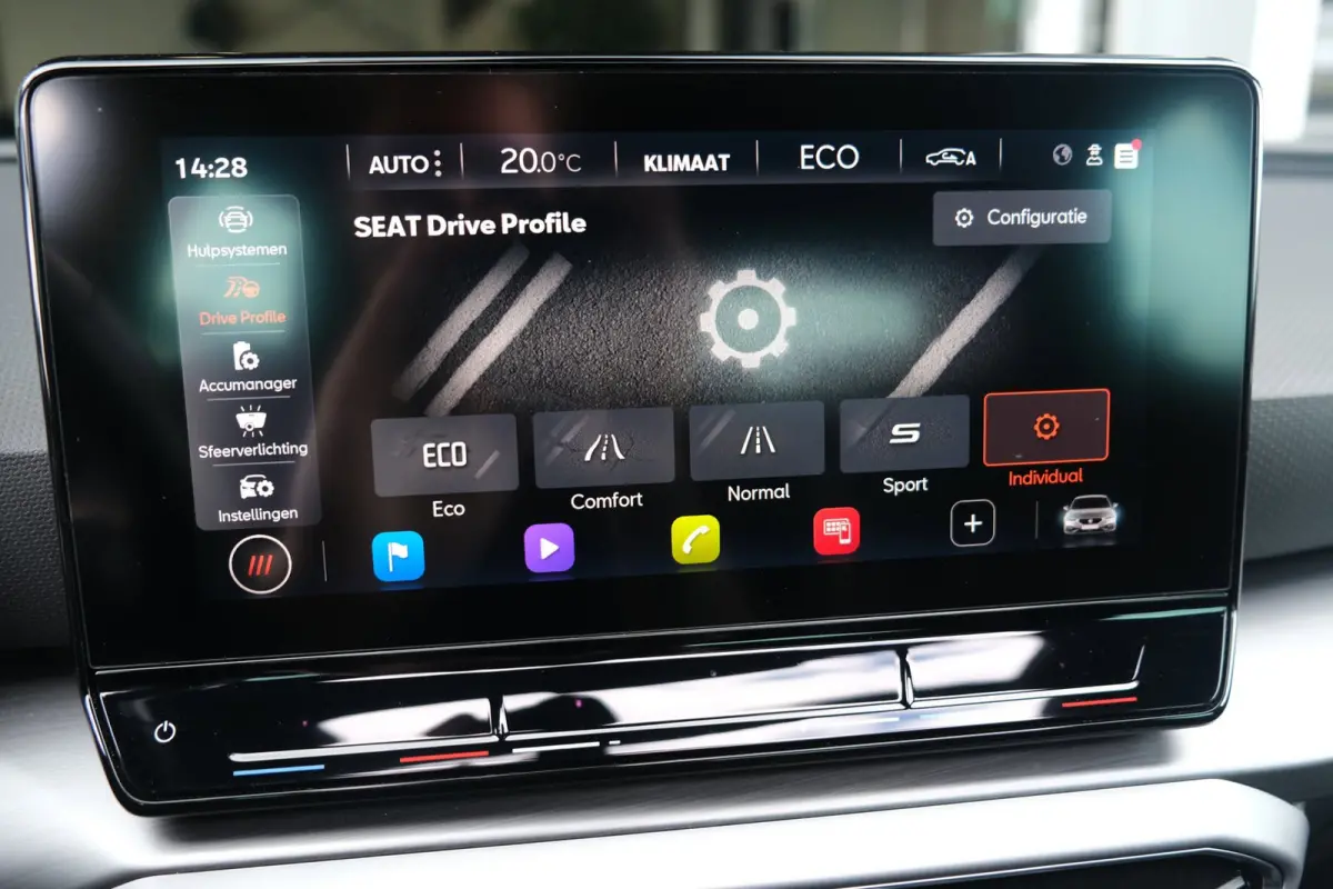 1.4 TSI eHybrid PHEV FR 204PK Pano Alcantara Led Cam Memory Navi