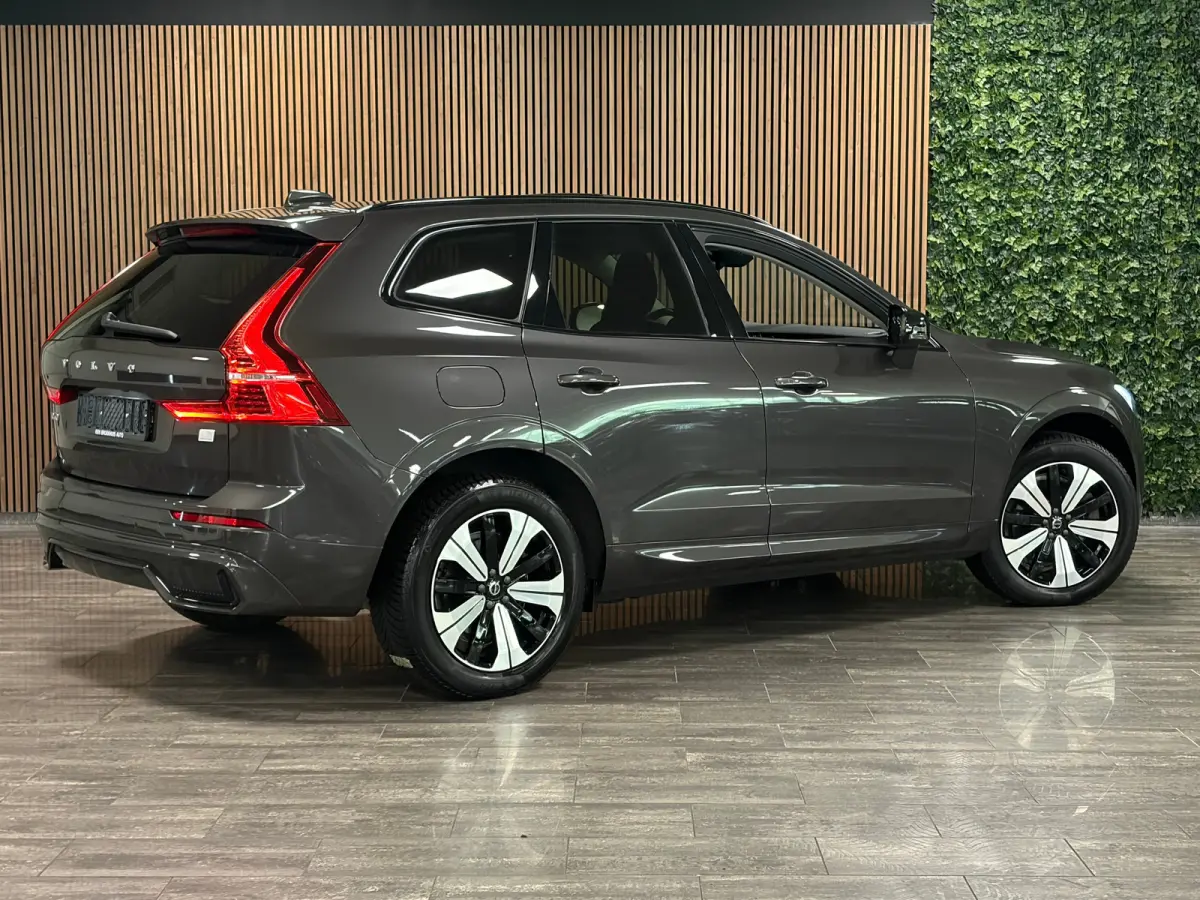 T6 AWD Recharge Plus Dark | Harman Kardon | All Season banden | Adaptieve Cruise Control | Stoelverwarming voor+achter | Stuurwielverwarming | Standkachel met Volvo On Call App | Full LED Me