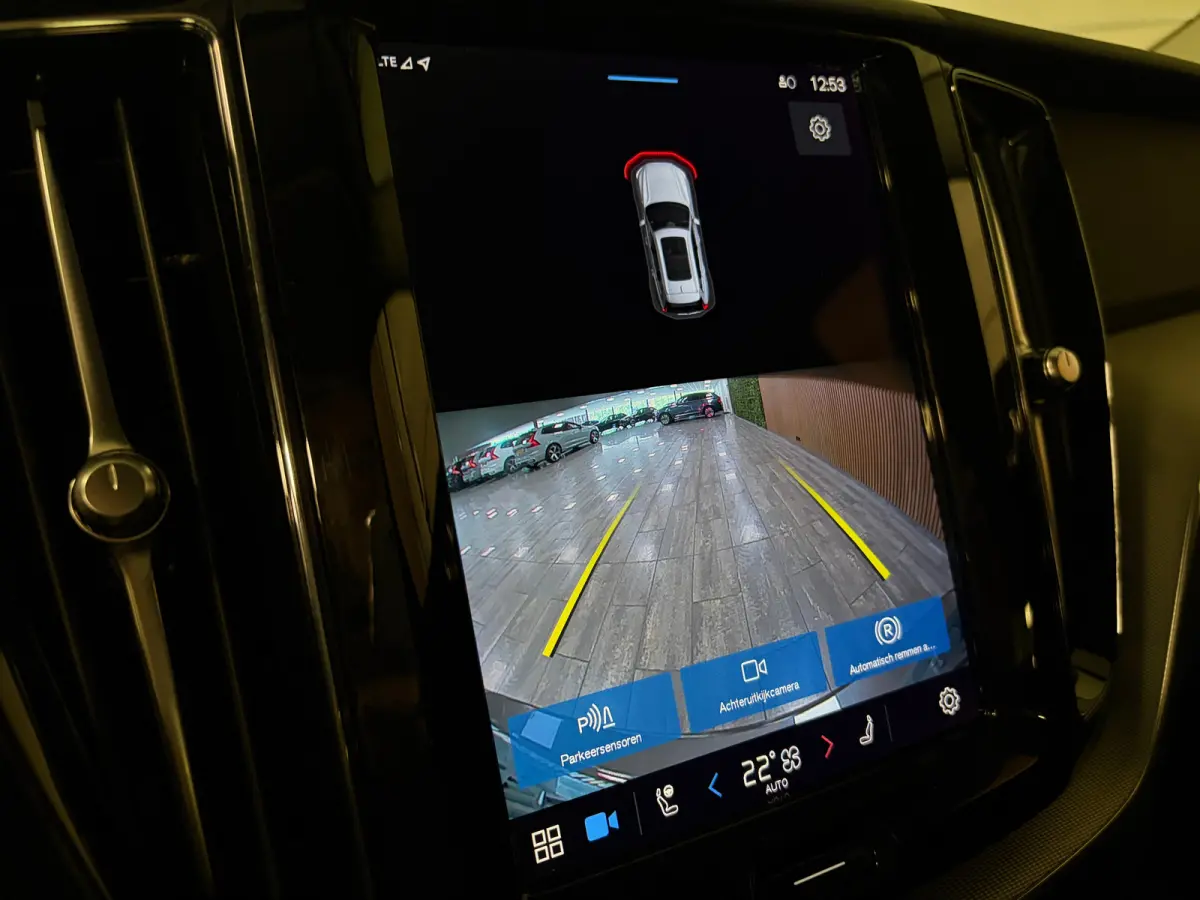T6 AWD Recharge Plus Dark | Harman Kardon | All Season banden | Adaptieve Cruise Control | Stoelverwarming voor+achter | Stuurwielverwarming | Standkachel met Volvo On Call App | Full LED Me