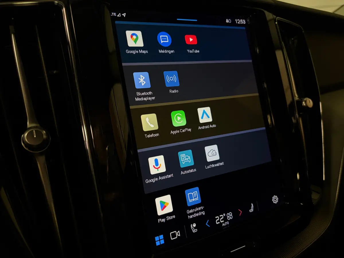 T6 AWD Recharge Plus Dark | Harman Kardon | All Season banden | Adaptieve Cruise Control | Stoelverwarming voor+achter | Stuurwielverwarming | Standkachel met Volvo On Call App | Full LED Me