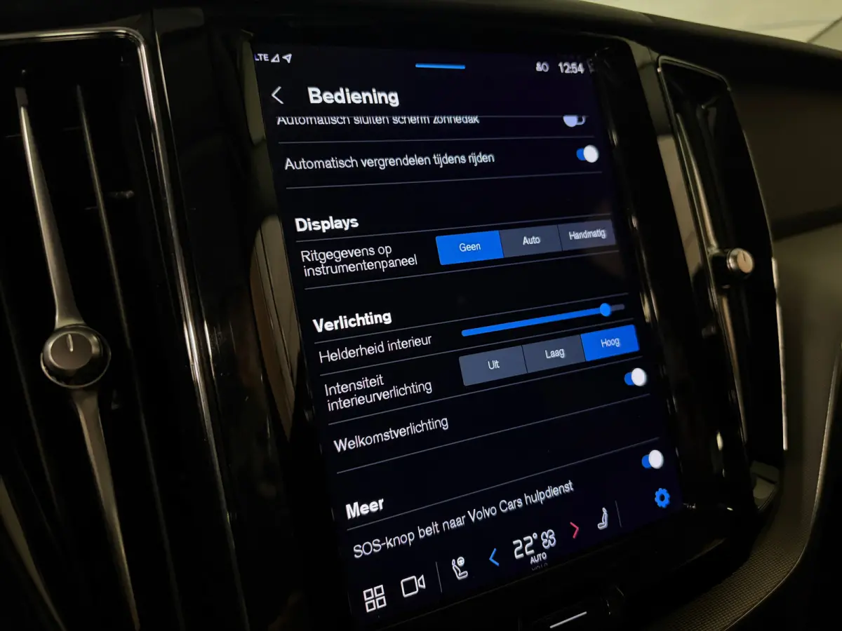 T6 AWD Recharge Plus Dark | Harman Kardon | All Season banden | Adaptieve Cruise Control | Stoelverwarming voor+achter | Stuurwielverwarming | Standkachel met Volvo On Call App | Full LED Me