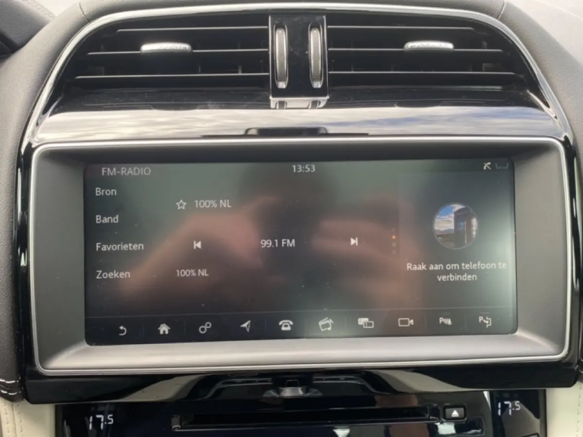 5.0 V8 SVR AWD 360-CAM/GLAS-DAK/ELEK-KLEP/MERIDIAN/DIG-DASH/HUD/22INCH