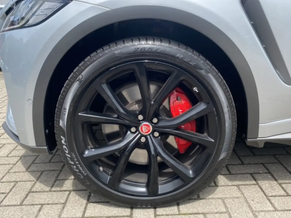 5.0 V8 SVR AWD 360-CAM/GLAS-DAK/ELEK-KLEP/MERIDIAN/DIG-DASH/HUD/22INCH