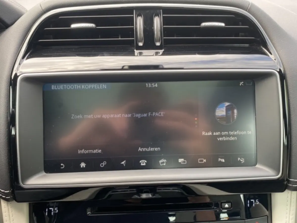 5.0 V8 SVR AWD 360-CAM/GLAS-DAK/ELEK-KLEP/MERIDIAN/DIG-DASH/HUD/22INCH