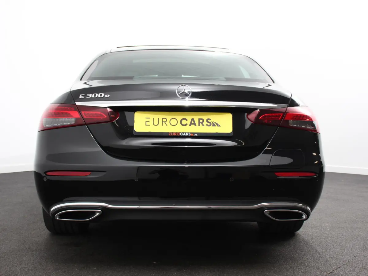 300e Avantgarde Premium Plus PHEV Automaat Panorama dak Climate control Adaptieve cruise control Parkeersensoren Camera  Verwarmde voorstoelen Keyless Lcihtmetalen velgen Led Burmester