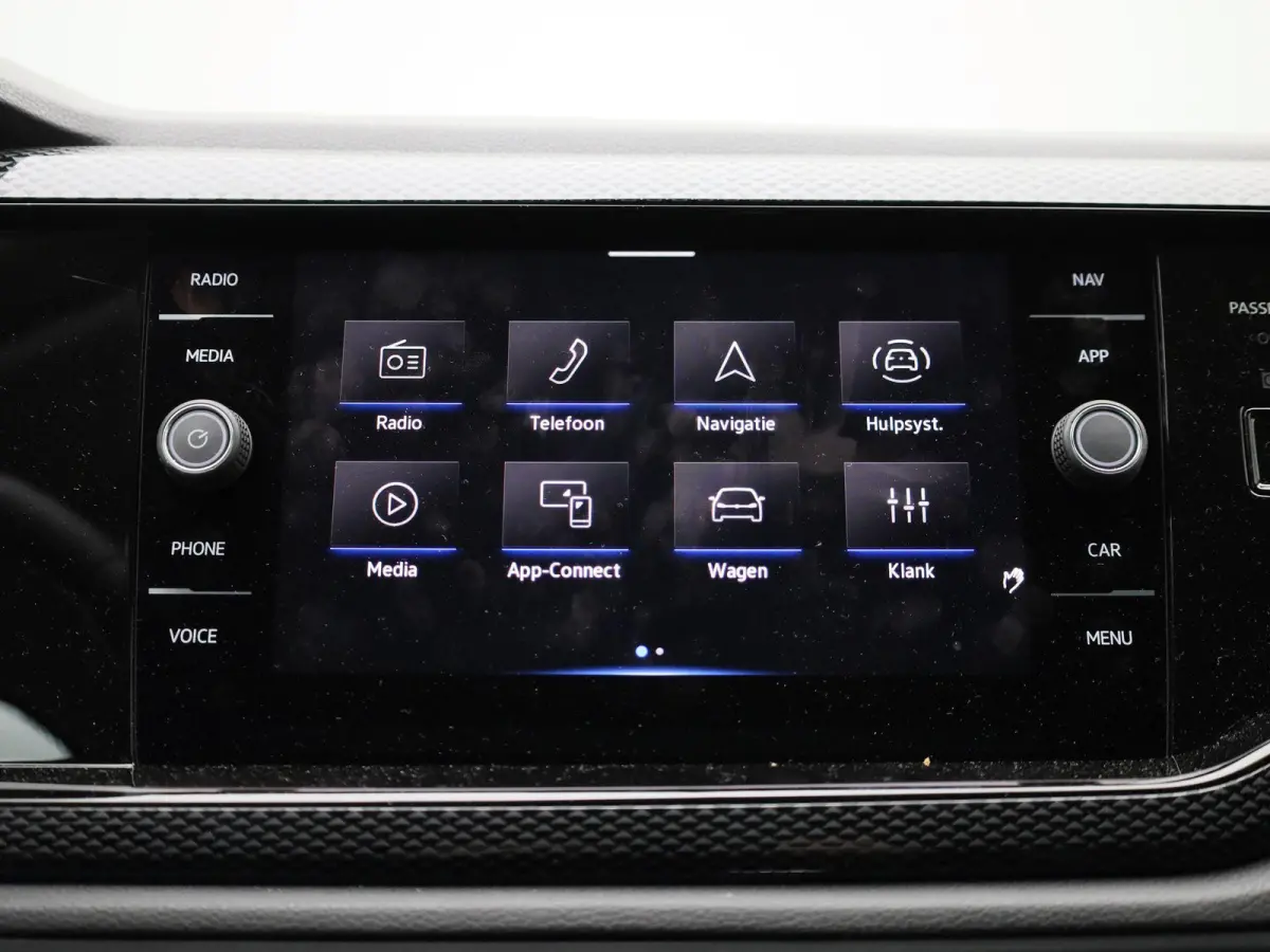 1.0 TSI Life Edition 95 PK | EM | Navigatie | Camera | Parkeersensoren | Adaptive Cruise Control | Apple Carplay | Android Auto | Privacy glas | LED | DAB | Digital Cockpit |