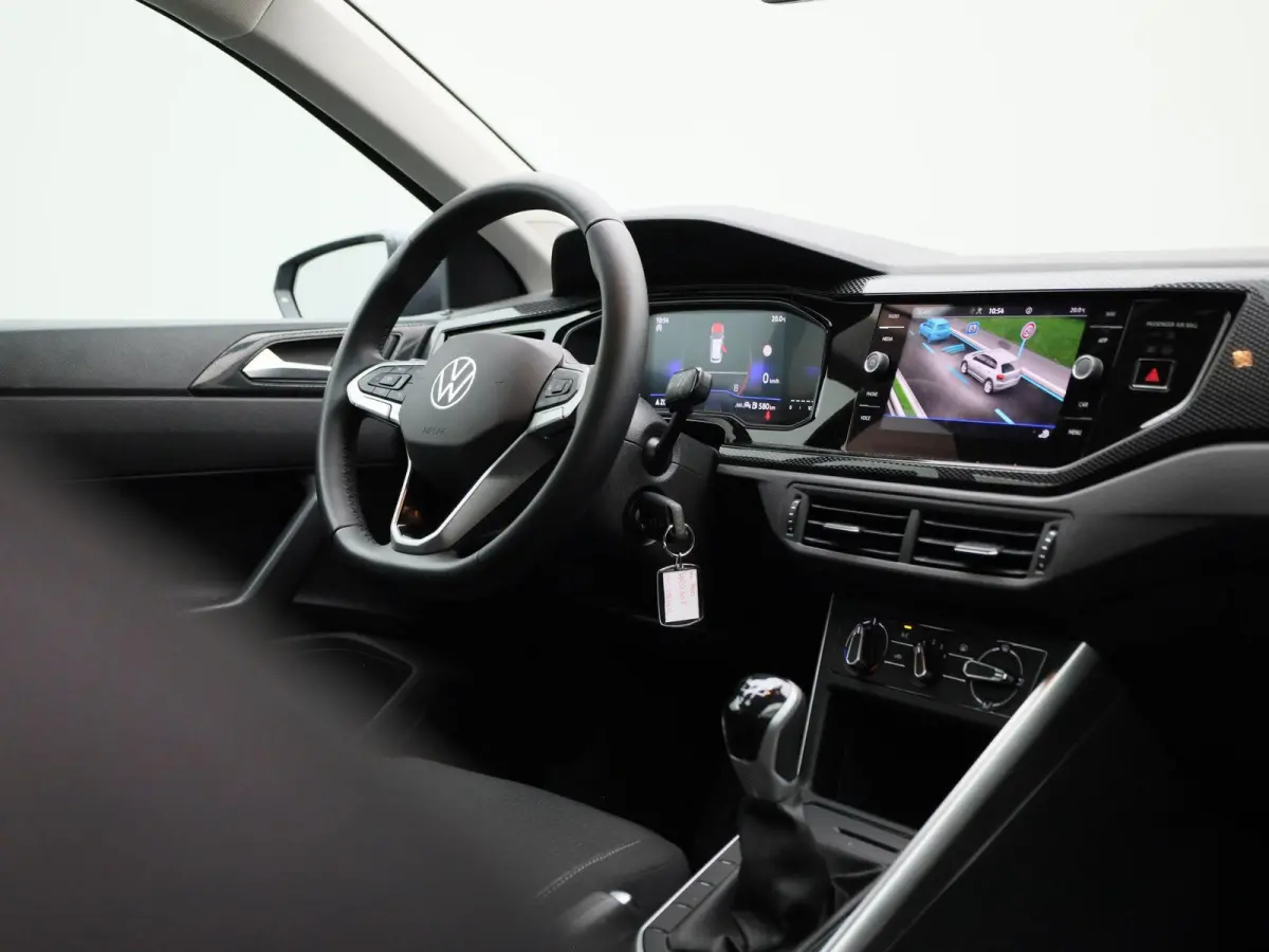1.0 TSI Life Edition 95 PK | EM | Navigatie | Camera | Parkeersensoren | Adaptive Cruise Control | Apple Carplay | Android Auto | Privacy glas | LED | DAB | Digital Cockpit |
