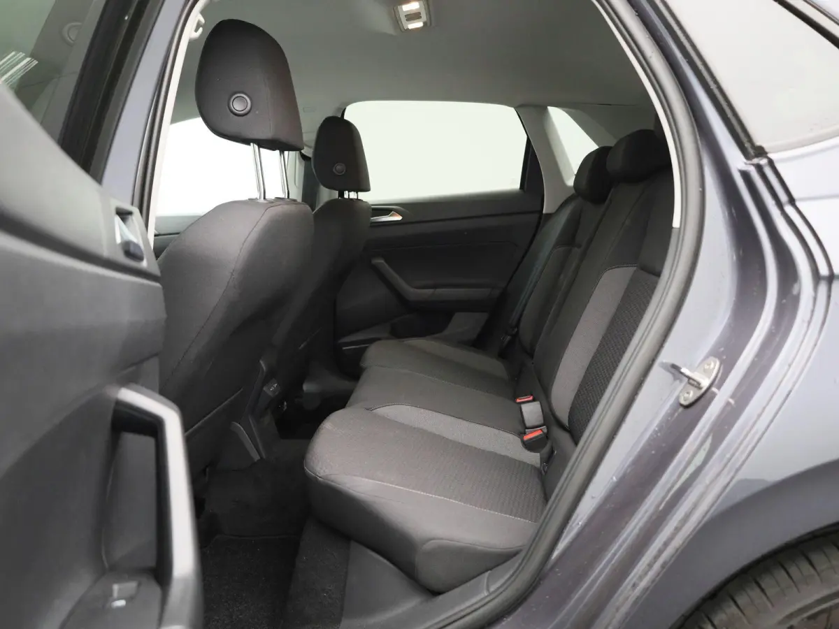 1.0 TSI Life Edition 95 PK | EM | Navigatie | Camera | Parkeersensoren | Adaptive Cruise Control | Apple Carplay | Android Auto | Privacy glas | LED | DAB | Digital Cockpit |