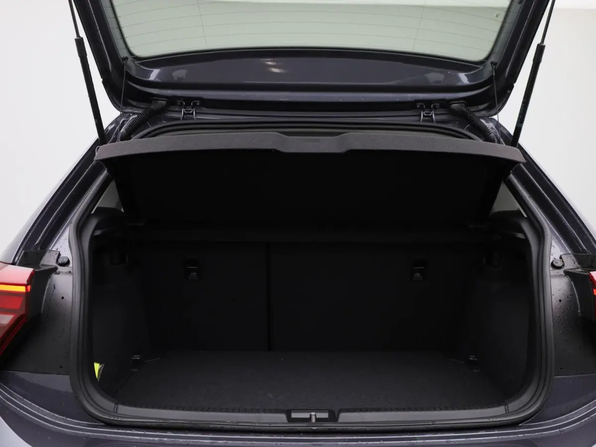 1.0 TSI Life Edition 95 PK | EM | Navigatie | Camera | Parkeersensoren | Adaptive Cruise Control | Apple Carplay | Android Auto | Privacy glas | LED | DAB | Digital Cockpit |