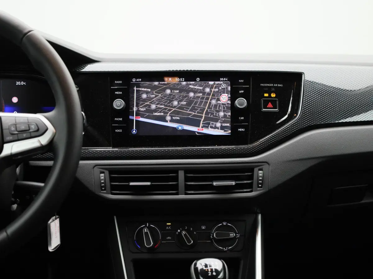 1.0 TSI Life Edition 95 PK | EM | Navigatie | Camera | Parkeersensoren | Adaptive Cruise Control | Apple Carplay | Android Auto | Privacy glas | LED | DAB | Digital Cockpit |