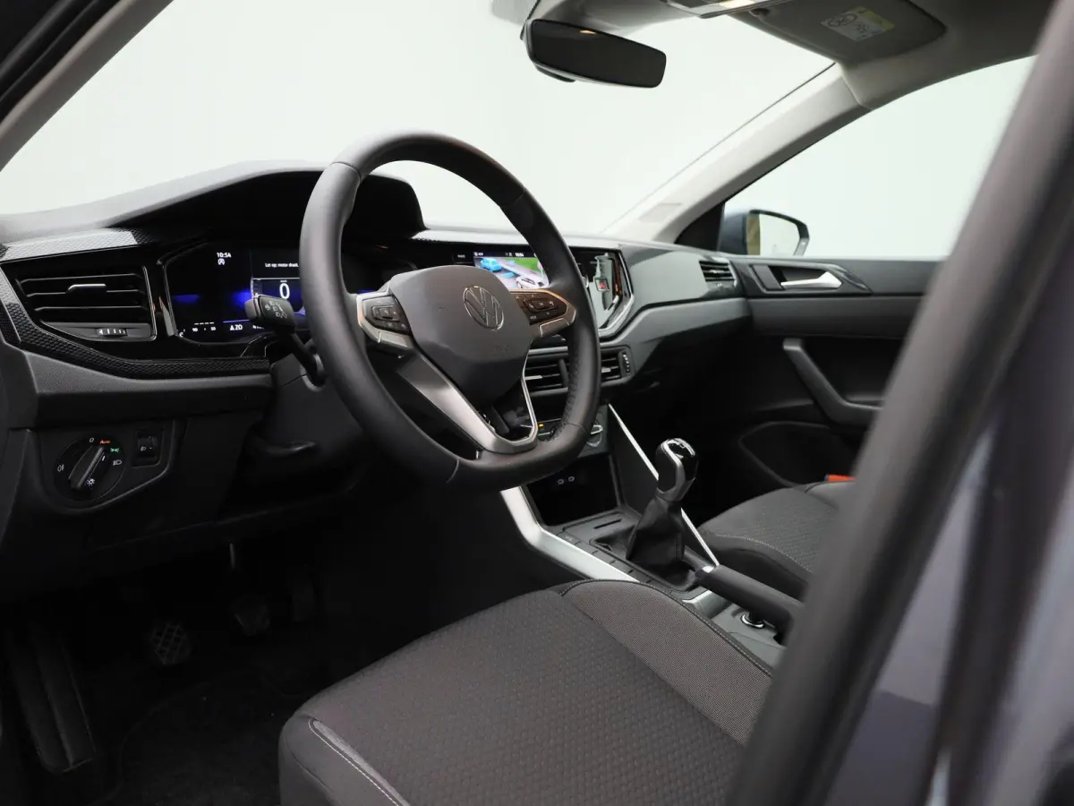 1.0 TSI Life Edition 95 PK | EM | Navigatie | Camera | Parkeersensoren | Adaptive Cruise Control | Apple Carplay | Android Auto | Privacy glas | LED | DAB | Digital Cockpit |