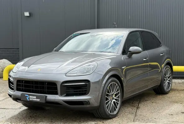 3.0 E-Hybrid SPORT DESIGN | TOPSTAAT
