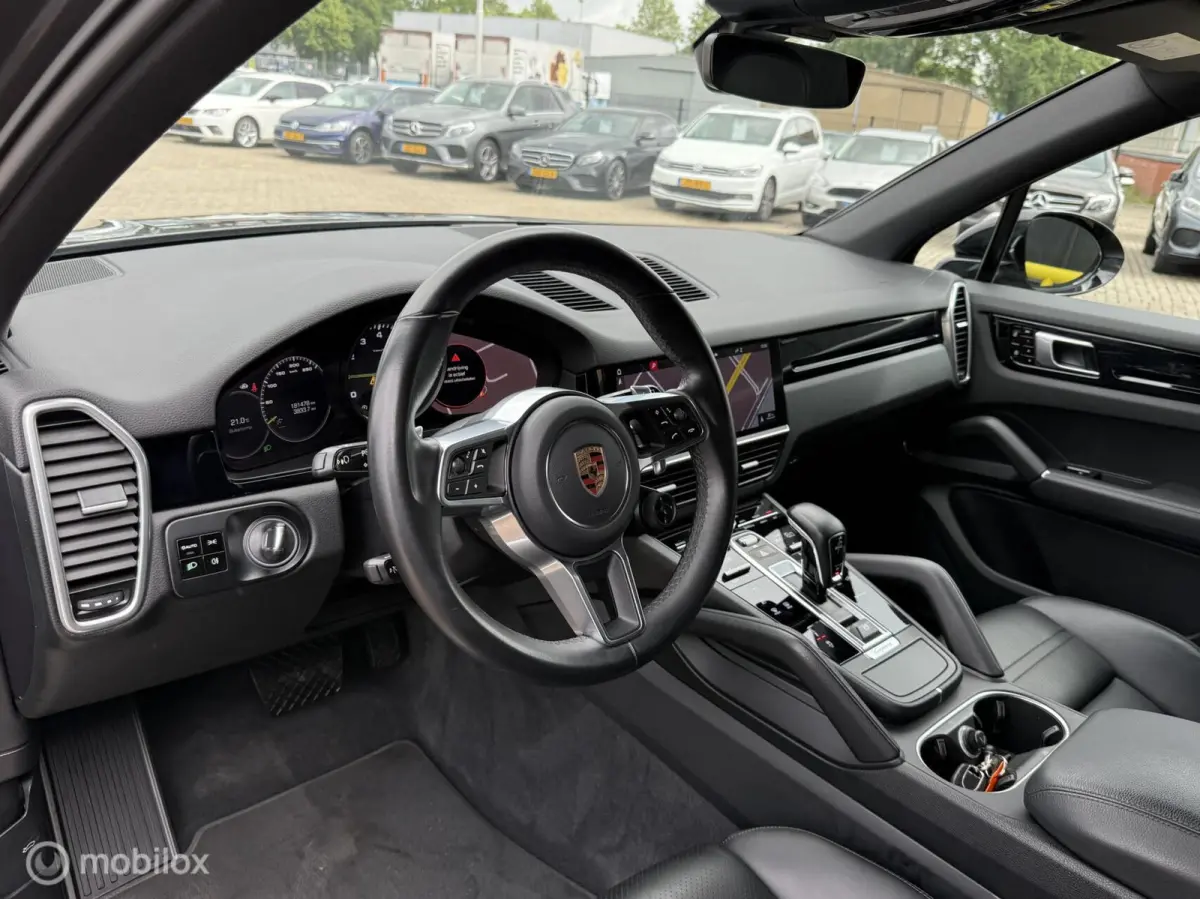 3.0 E-Hybrid SPORT DESIGN | TOPSTAAT
