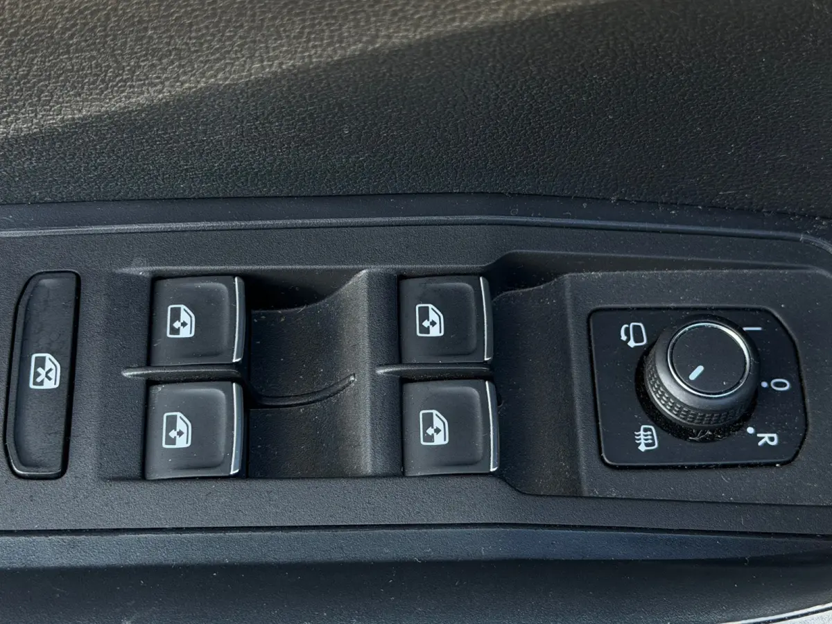 2.0 TSI 4Motion Sport Pano / Beats / Camera/Virtual/