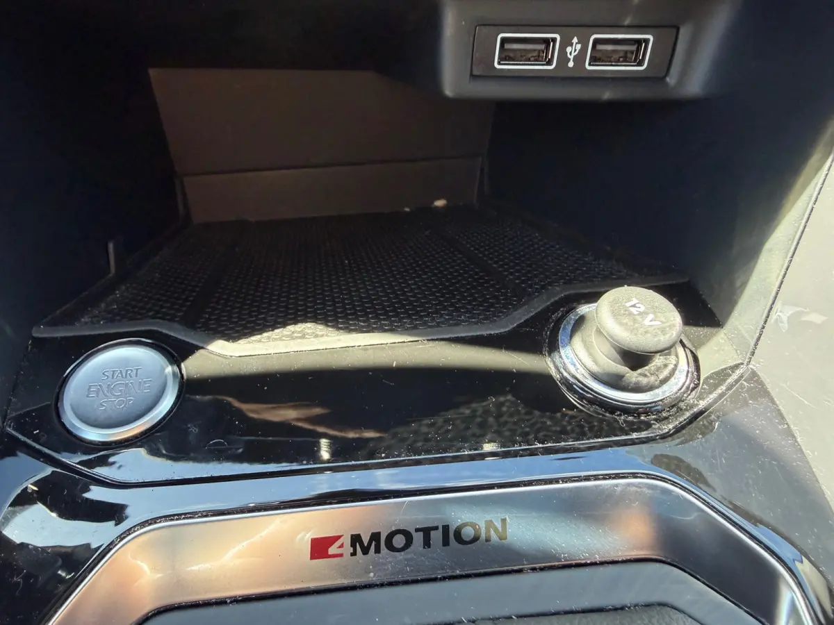 2.0 TSI 4Motion Sport Pano / Beats / Camera/Virtual/