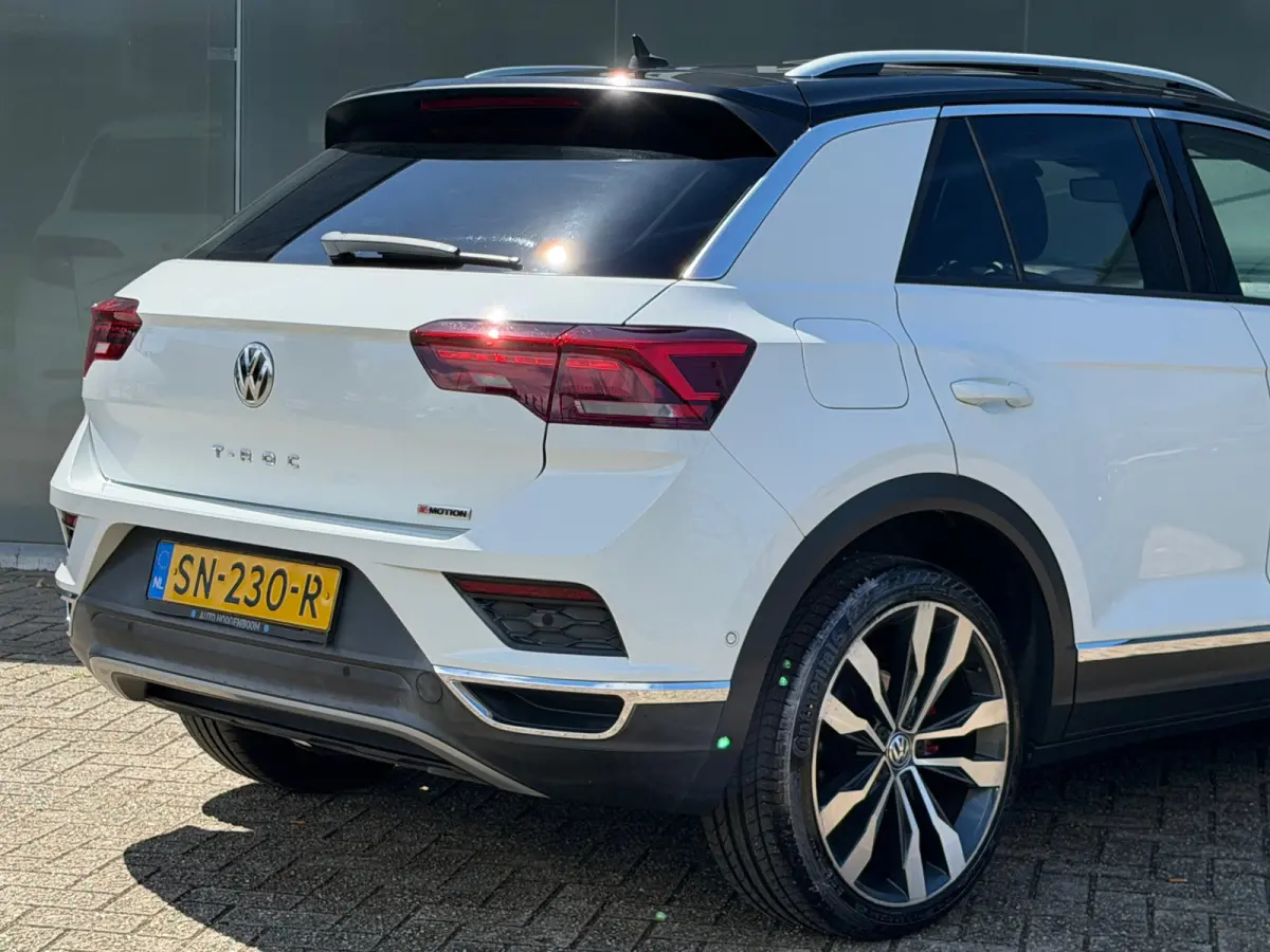 2.0 TSI 4Motion Sport Pano / Beats / Camera/Virtual/