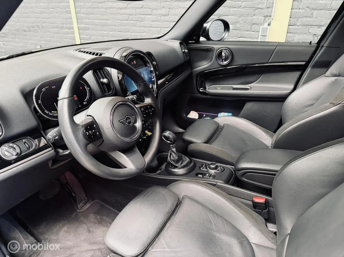 1.5 Cooper ALL4 MINI Yours
