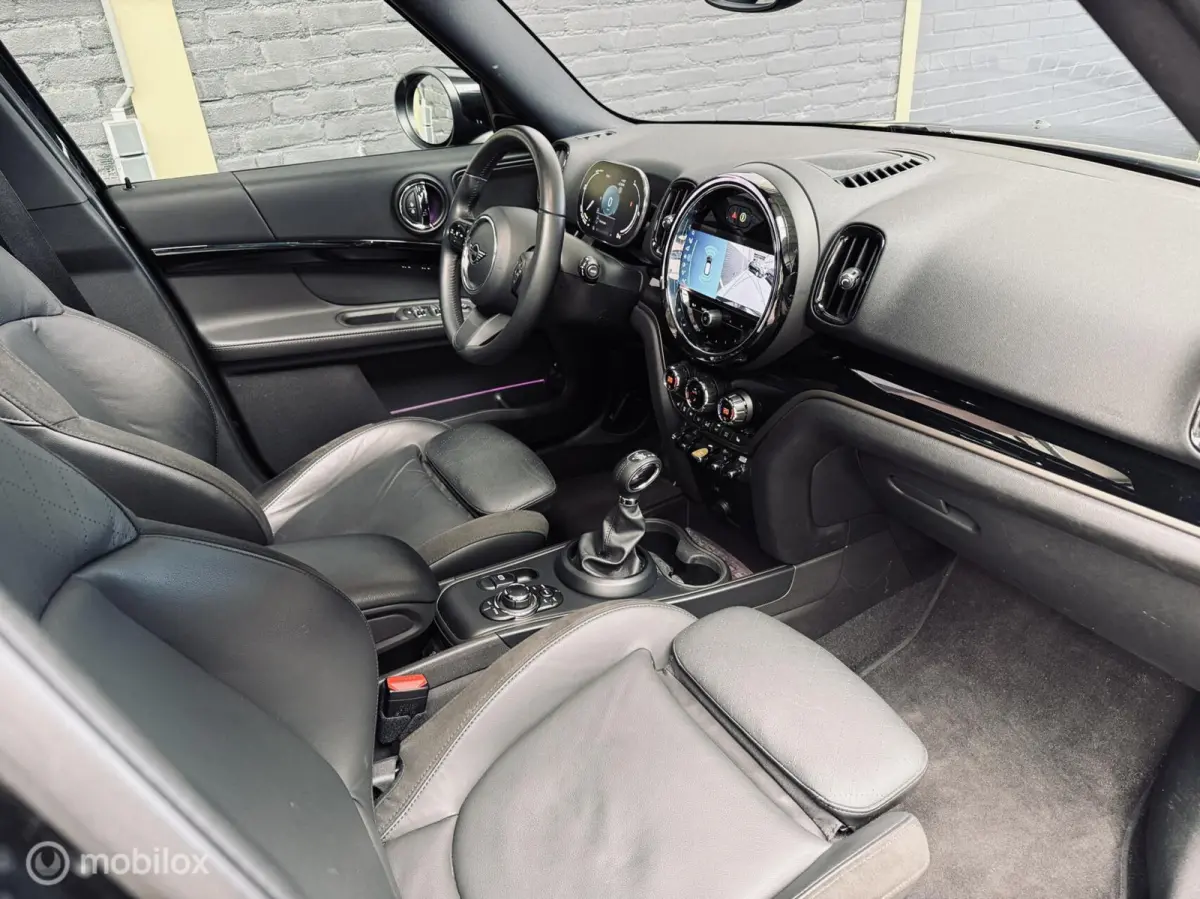 1.5 Cooper ALL4 MINI Yours