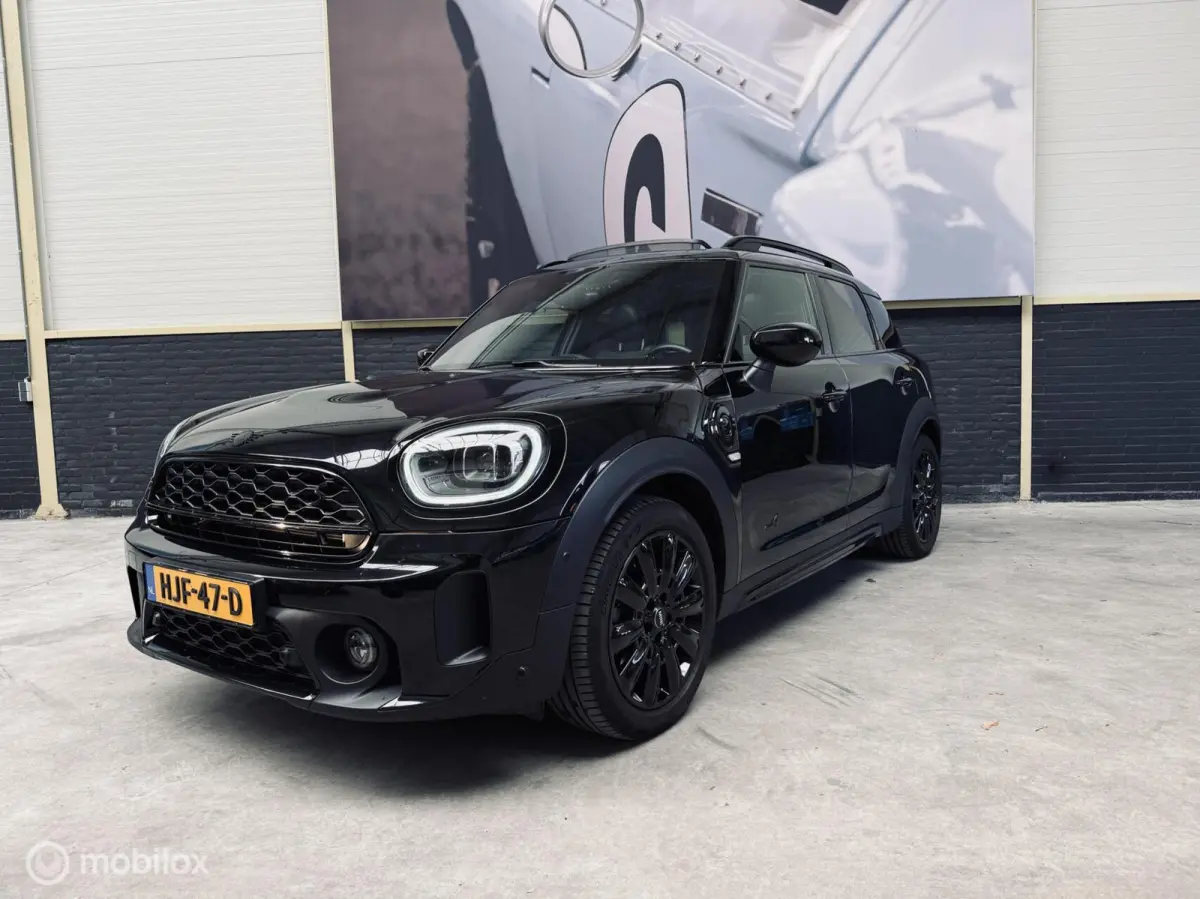 1.5 Cooper ALL4 MINI Yours