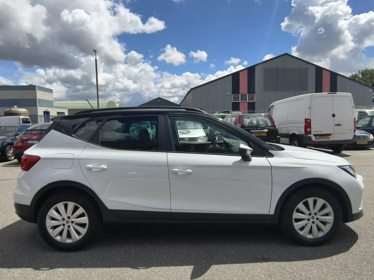 1.0 TSI Style Business Intense / ATOMAAT / CARPLAY / NAVI / PDC / LM VLG /
