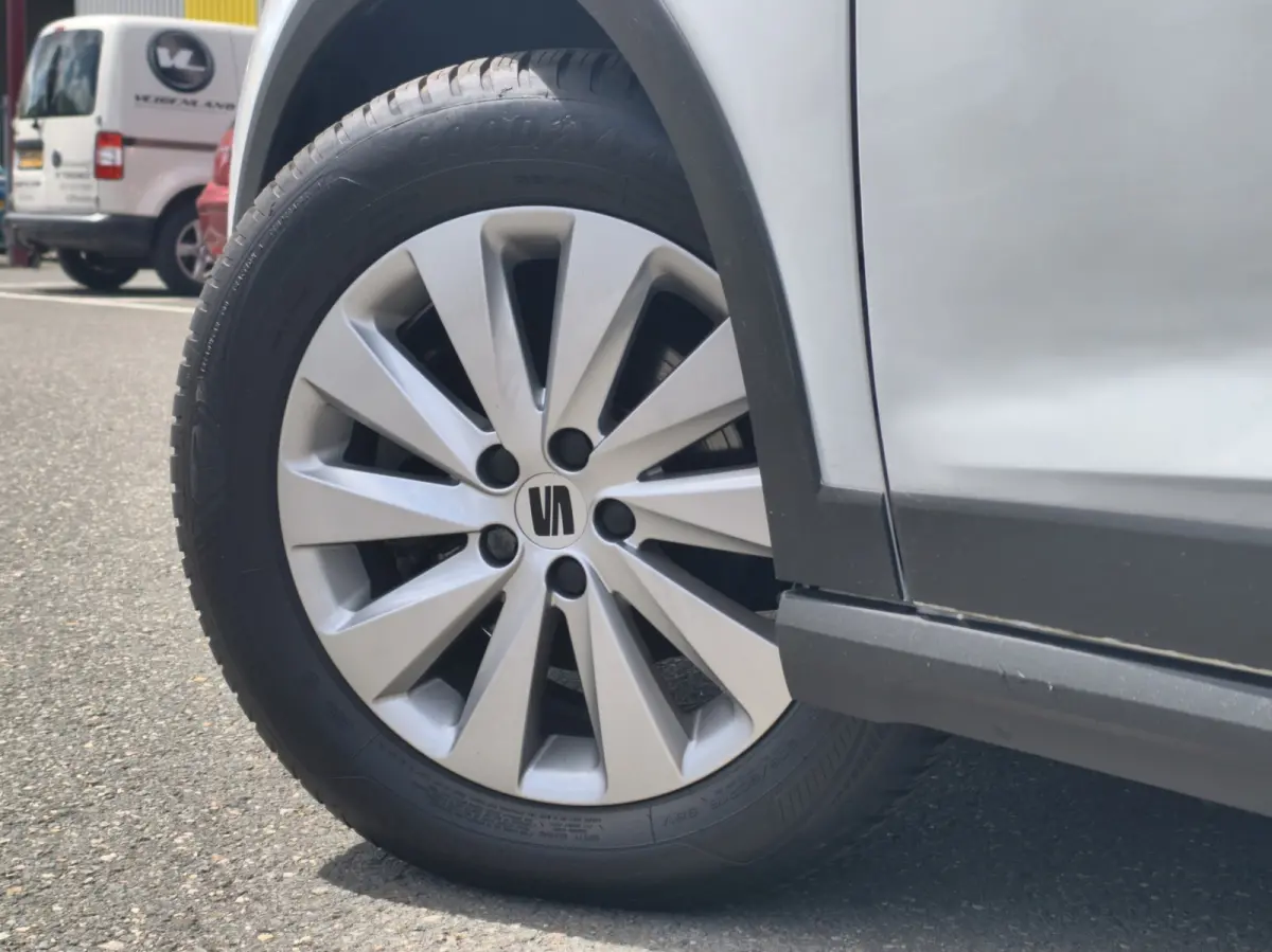 1.0 TSI Style Business Intense / ATOMAAT / CARPLAY / NAVI / PDC / LM VLG /