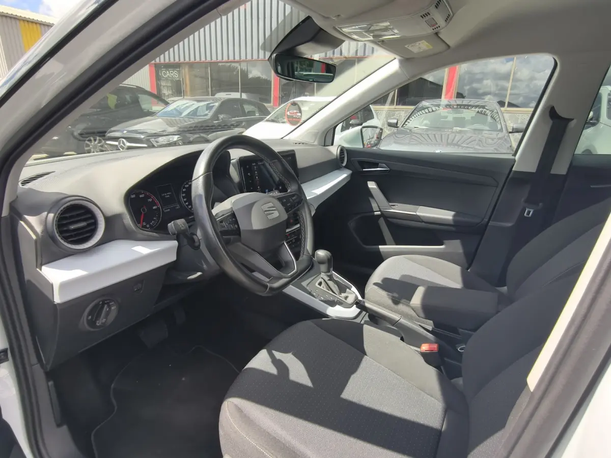 1.0 TSI Style Business Intense / ATOMAAT / CARPLAY / NAVI / PDC / LM VLG /