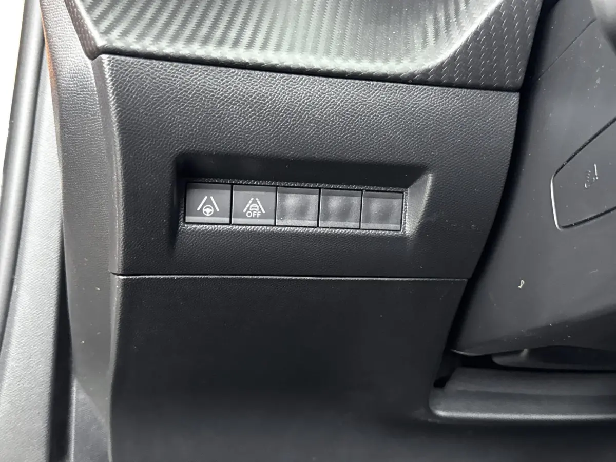 SUV EV GT Pack 50 kWh 136pk | Panorama/Schuifdak | Cruise Control Adaptief | Stoelverwarming | All Season Banden