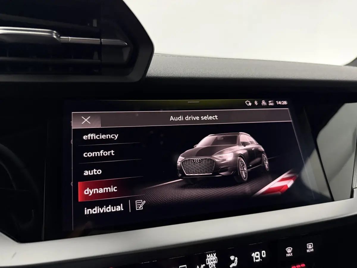 35 TFSI S-Line | Pano | Virtual | Carplay | Keyless | Cruise | Parkeersens. | NAP