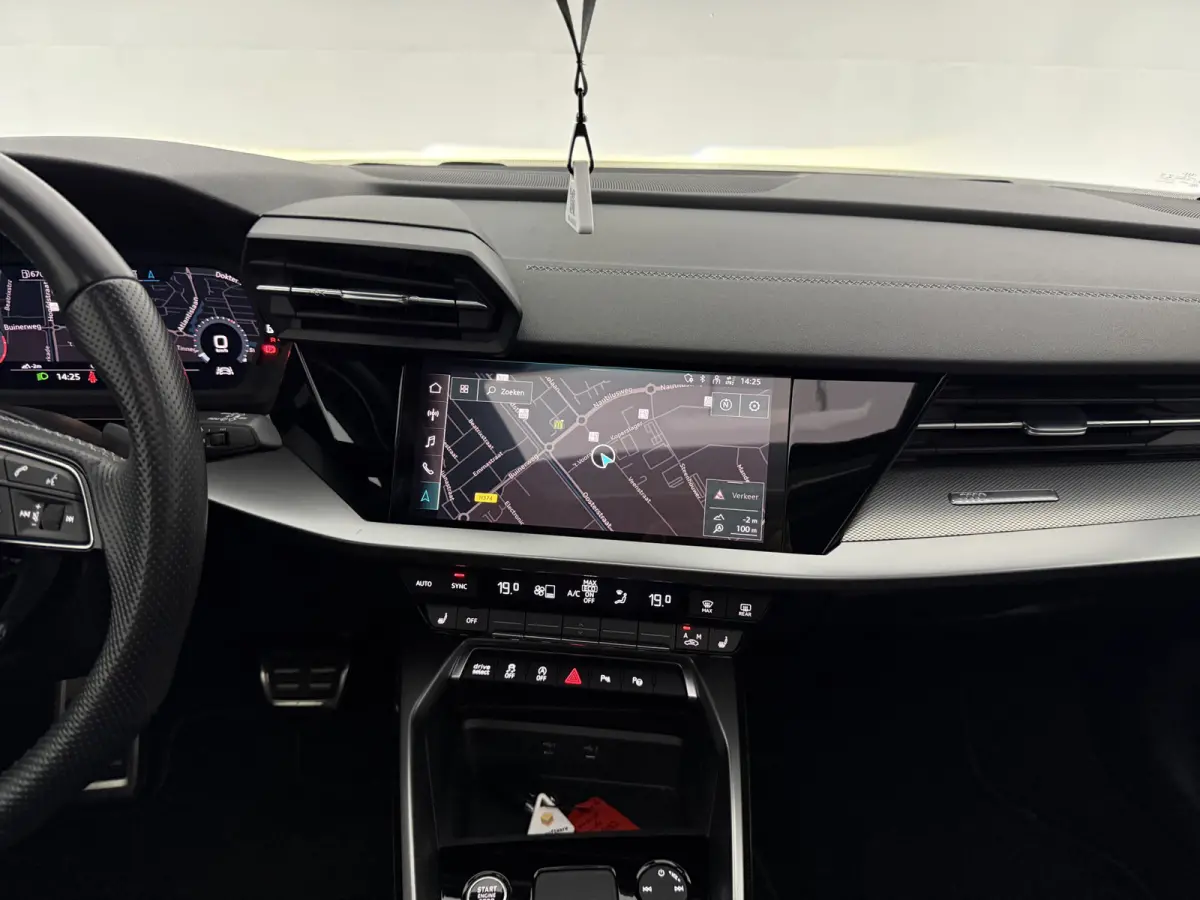 35 TFSI S-Line | Pano | Virtual | Carplay | Keyless | Cruise | Parkeersens. | NAP