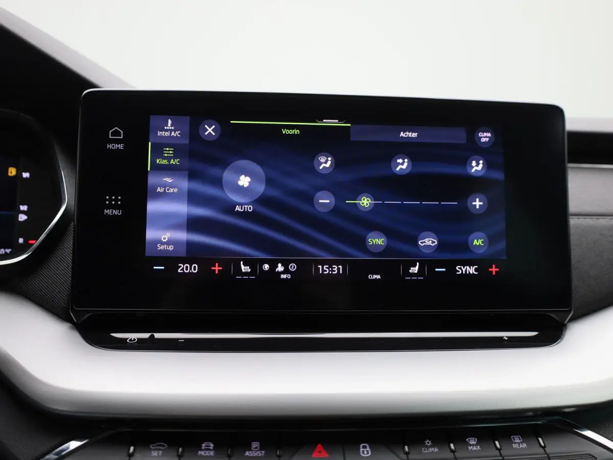 1.0 TSI Business Edition Plus 110 PK | APPLE CARPLAY - ANDROID AUTO | ADAPTIVE CRUISE CONTROL | ELEKTRISCHE KOFFERKLEP | STOELVERWARMING |