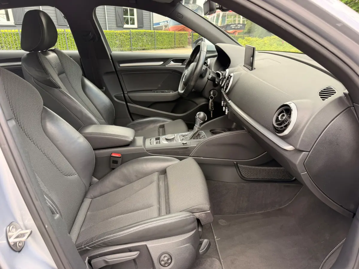 1.6 TDI 2X S-LINE AIRCO/ECC NAVI LED-XENON