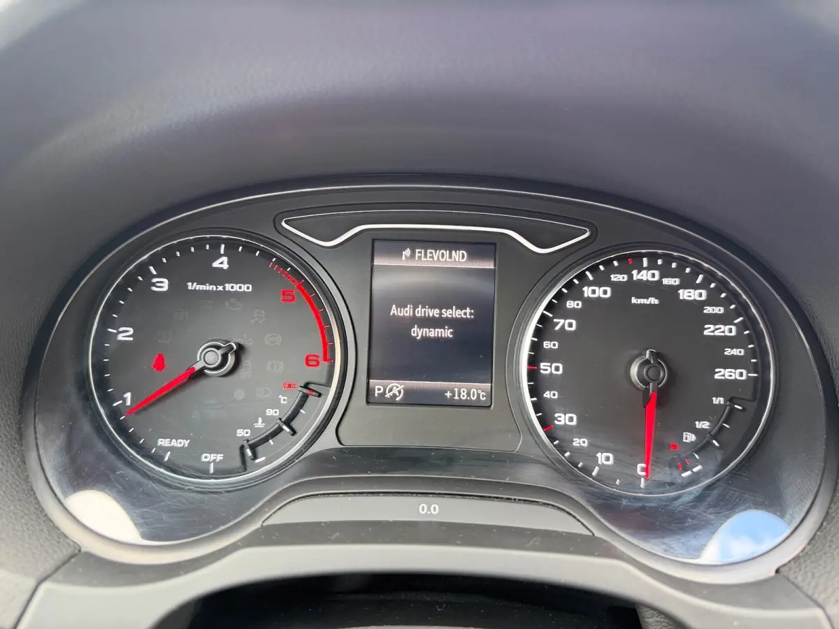 1.6 TDI 2X S-LINE AIRCO/ECC NAVI LED-XENON