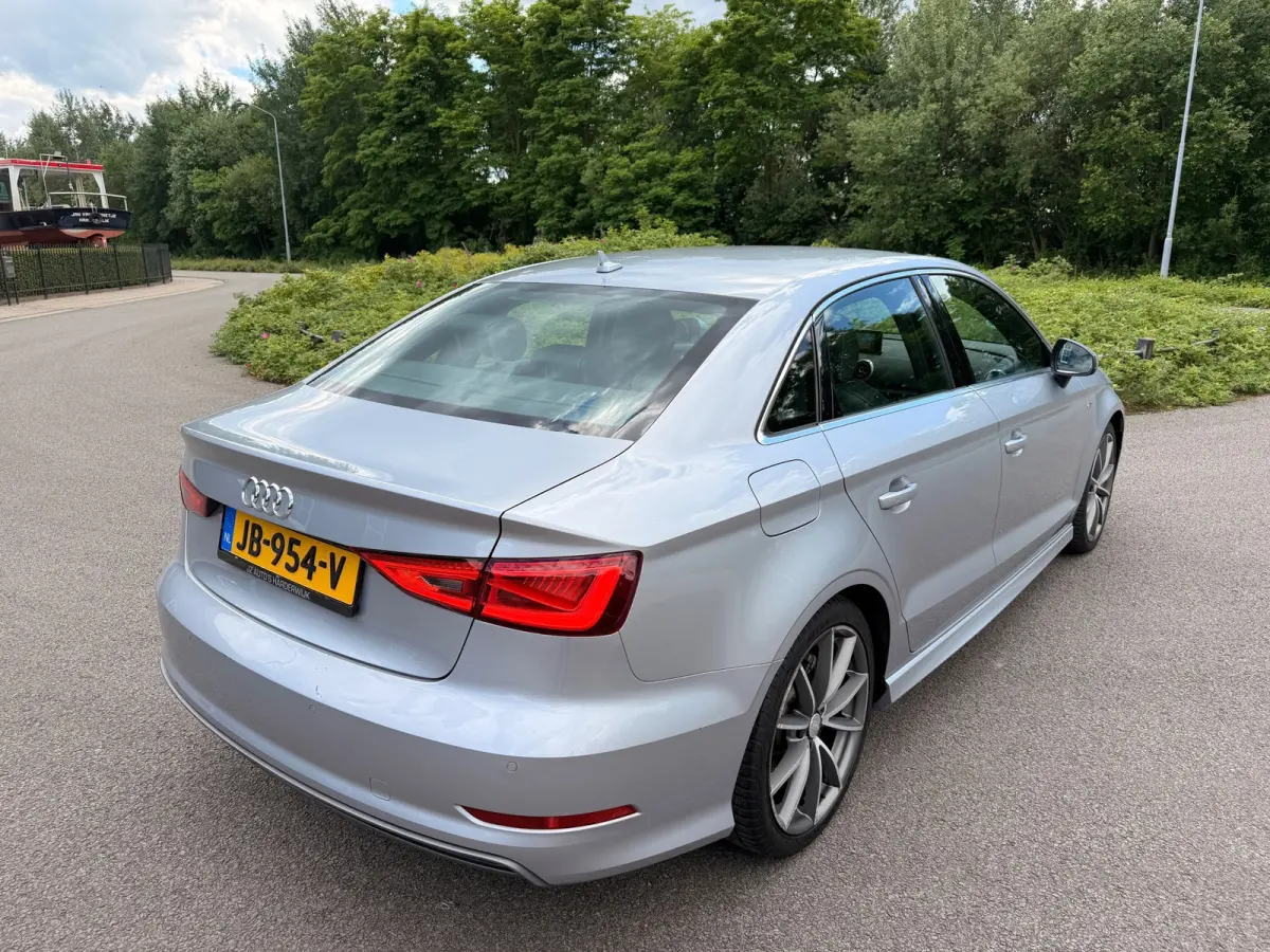 1.6 TDI 2X S-LINE AIRCO/ECC NAVI LED-XENON