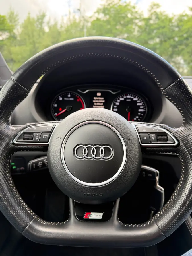 1.6 TDI 2X S-LINE AIRCO/ECC NAVI LED-XENON