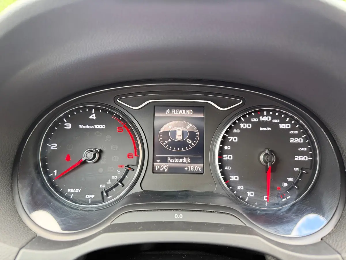 1.6 TDI 2X S-LINE AIRCO/ECC NAVI LED-XENON