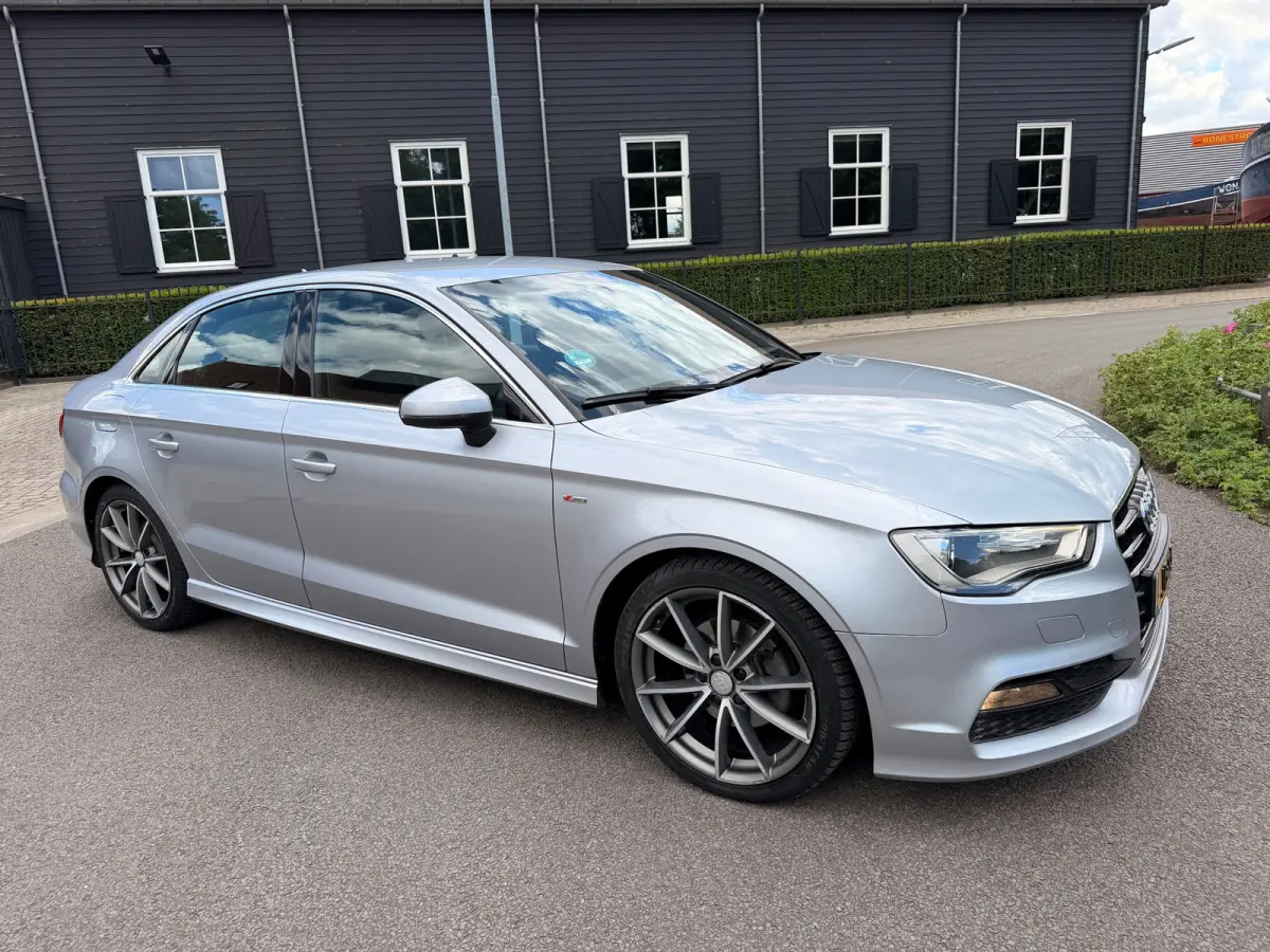 1.6 TDI 2X S-LINE AIRCO/ECC NAVI LED-XENON