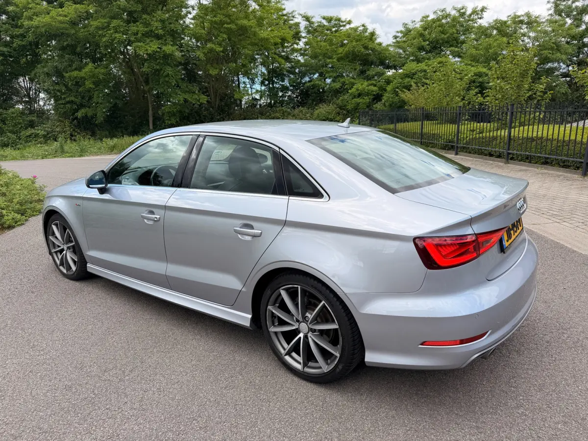 1.6 TDI 2X S-LINE AIRCO/ECC NAVI LED-XENON