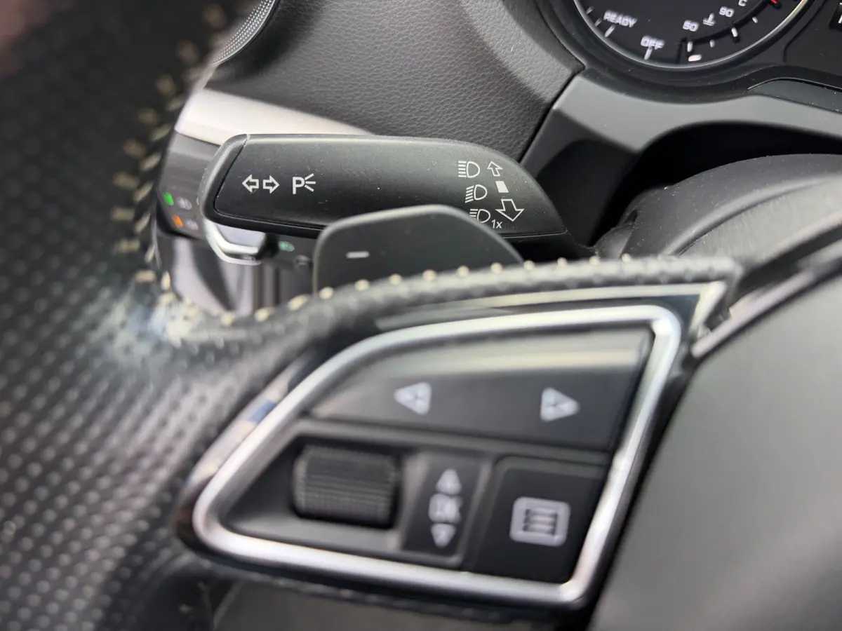 1.6 TDI 2X S-LINE AIRCO/ECC NAVI LED-XENON