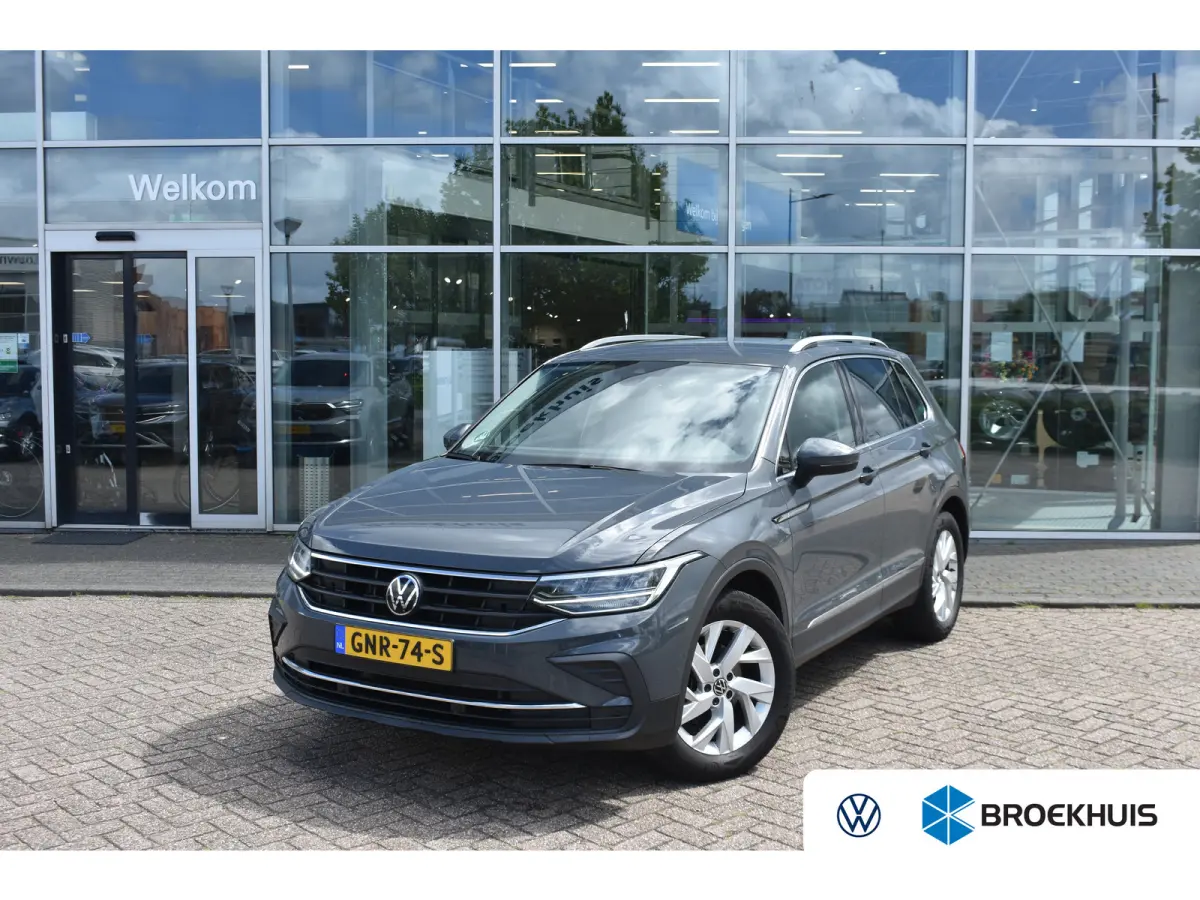 1.5 TSI 150PK DSG-7 Life Edition | TREKHAAK | CAMERA | STUUR + STOELVERW. | 18 INCH | APP CONNECT.