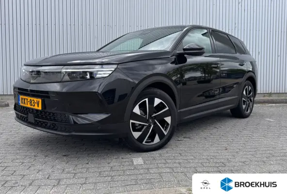1.2 Turbo Hybrid GS | Camera Voor / Achter | Navigatie | Comfortstoelen | Apple Carplay / Android Auto | Sfeerverlichting | | Bumpers in carrosseriekleur | Comfortstoel(en) | Connected servi