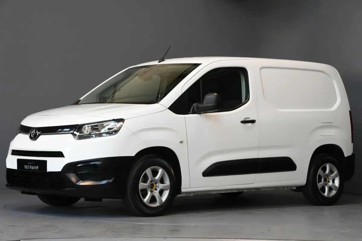 Toyota Proace City Long leasen