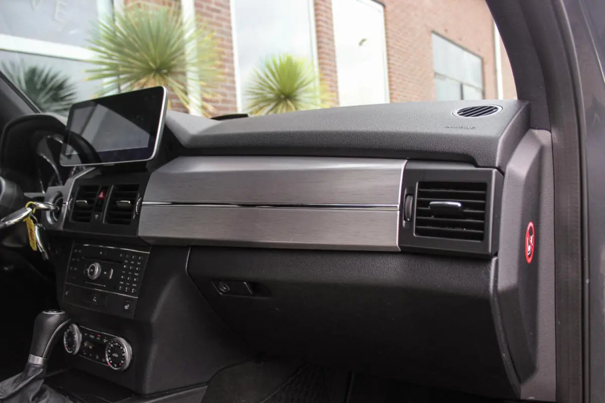 300 4-Matic First Edition | 231 pk | Automaat | Designo | 20 inch | Trekhaak | Xenon | PDC | NL auto | Leder | Navi | Sportstuur | Cruise control | Edition |