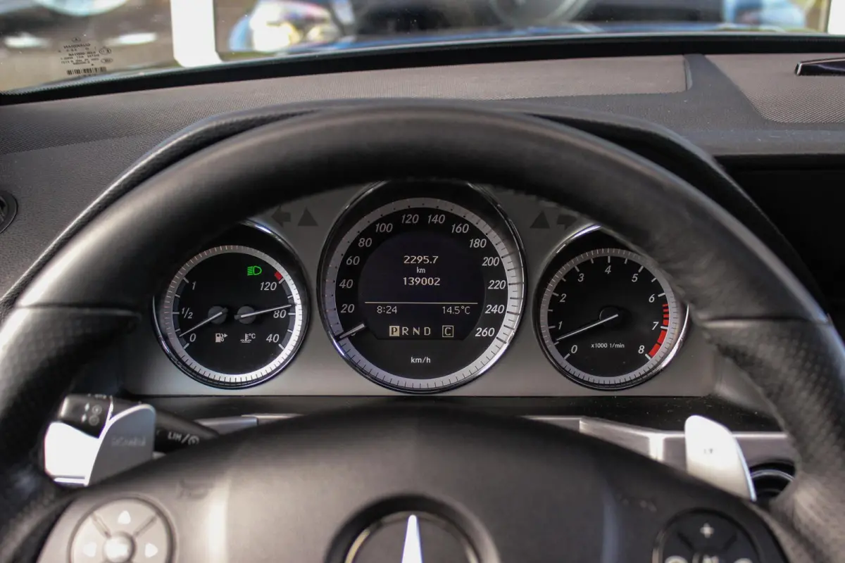 300 4-Matic First Edition | 231 pk | Automaat | Designo | 20 inch | Trekhaak | Xenon | PDC | NL auto | Leder | Navi | Sportstuur | Cruise control | Edition |