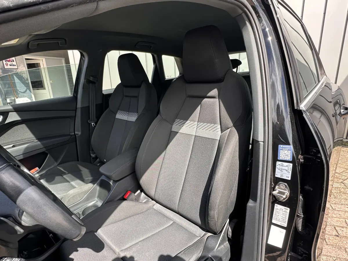 40 Launch edition Advanced 77 kWh FASE 3 Dealer ond