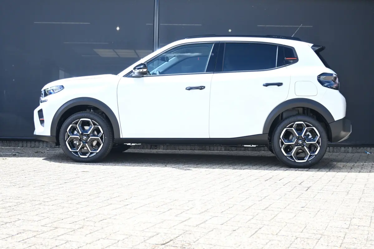 1.2 Hybrid 110pk Max Demo-Deal! | Navigatie | Comfortstoelen | Achteruitrijcamera | Climate Control | Draadloze lader | Cruise Control | !!
