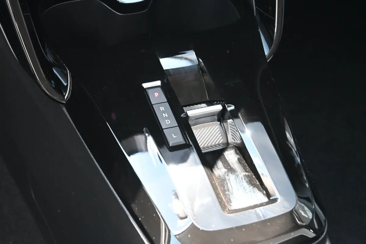 1.2 Hybrid 110pk Max Demo-Deal! | Navigatie | Comfortstoelen | Achteruitrijcamera | Climate Control | Draadloze lader | Cruise Control | !!