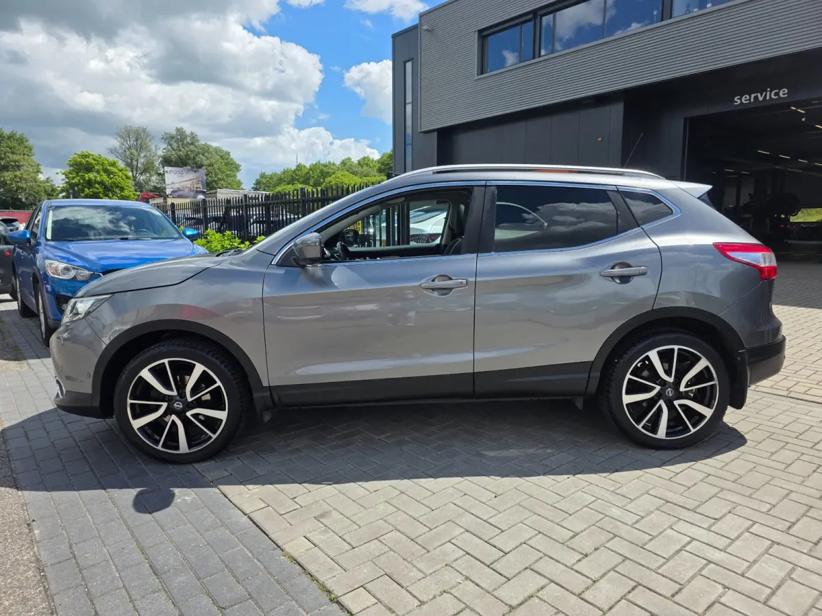 1.2 Tekna + | Met o.a. stoelverwarming, 360° camera, navigatie, elektrische stoelbediening en climate control!
