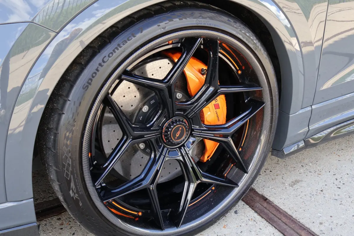4.0 TFSI RS Q8 quattro URBAN l EXCLUSIVE PAINT GRIGIO TELESTO l PPF l KERAMISCH l CARBON l SOFTCLOSE l HUD l B&O l BTW